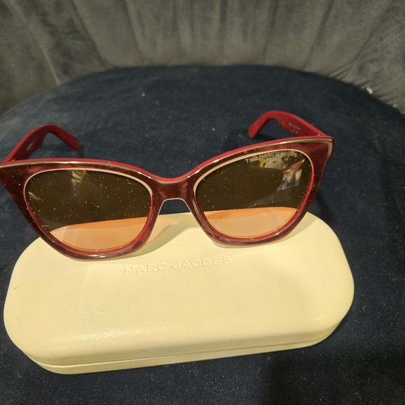 THE MARC JACOBS SUNGLASSES - Picture 3 of 5